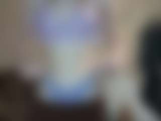 Live cam show with AlysonBetha - Striptease on xDating