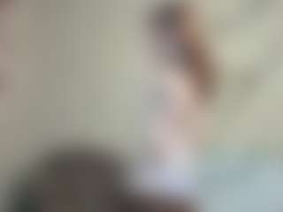 Live cam show with AlysonBetha - Brown Eyes on xDating