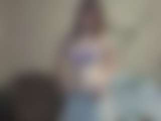 Live cam show with AlysonBetha - Striptease Granny on thefappeningchat.com