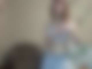 Live cam show with AlysonBetha - Spy Granny on Camsoda