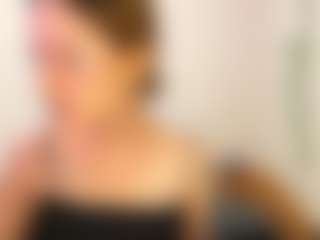 Live cam show with Lesly - Bedroom Blonde Hair on Camsoda
