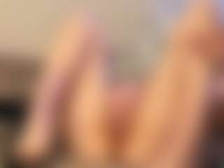 Live cam show with Lesly - Blue Eyes on thefappeningchat.com