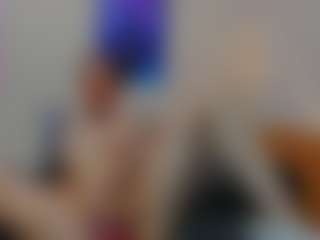 Live cam show with Lesly - Blonde Hair College on SinfulBabes