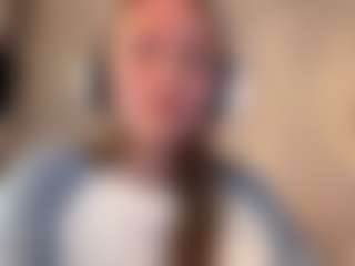 Live cam show with DeettaBrokaw - Asian Granny on WildCum