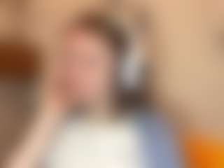 Live cam show with Monika - Blonde Hair on TottyGirls