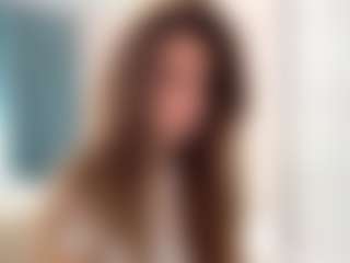 Live cam show with Isabella - Petite Young Adult on livesuperchat.net