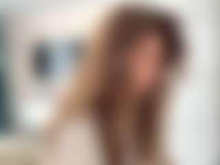 Live cam show with Isabella - Brown Hair Teen (18+) on Camsoda