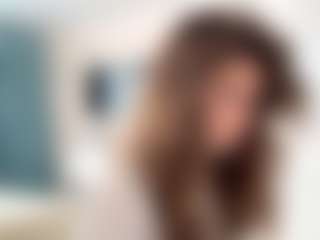Live cam show with Isabella - Brown Hair on Camsoda