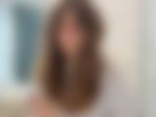 Live cam show with Isabella - College Brown Hair on TeamSkeetLive