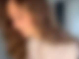 Live cam show with Isabella - Fetish Brown Hair on Cam Slut
