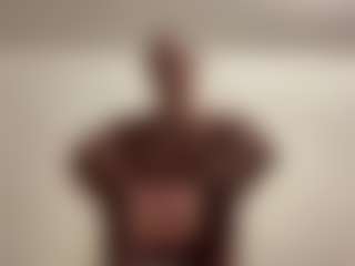 Live cam show with GladyGourdin - Cosplay MILF on TastyBlacksLive