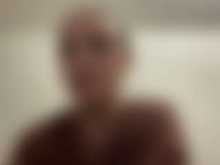 GladyGourdin's Live Sex Cam Show