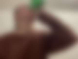 GladyGourdin's Live Sex Cam Show