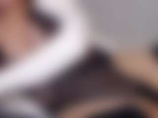 Live cam show with GlamourRosie - Shaved on camwithhim.com