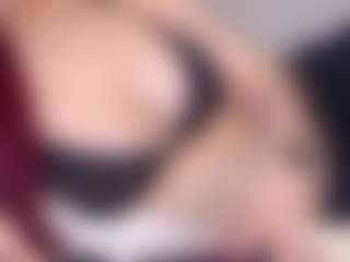 Live cam show with GlamourRosie - Shaved on Camsoda