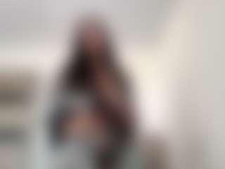 Live cam show with Elsa - Athletic on madthumbs