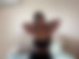 Live cam show with Elsa - Twerk on livesuperchat.net
