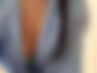 Live cam show with Elsa - Camel Toe on eurowanks.com