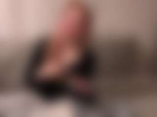 Live cam show with MarquitaDebelak - Tease Red Hair on Camsoda