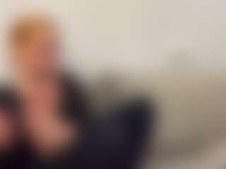 Live cam show with MarquitaDebelak - White Curvy on madthumbs