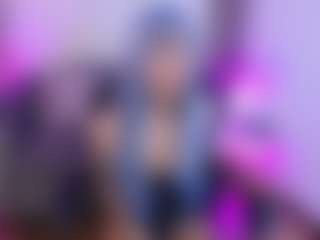 Live cam show with RavenWood11 - Small Tits Teen (18+) on Camsoda