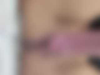 sexyylilbich's Live Sex Cam Show