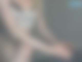 Alizebaby18's Live Sex Cam Show