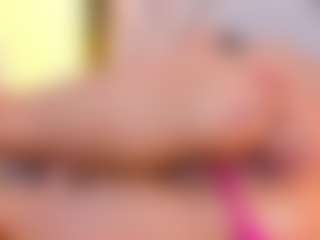 celeste-bunny18's Live Sex Cam Show