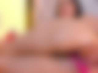 celeste-bunny18's Live Sex Cam Show
