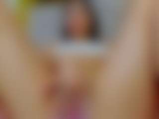 celeste-bunny18's Live Sex Cam Show