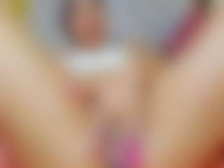 celeste-bunny18's Live Sex Cam Show