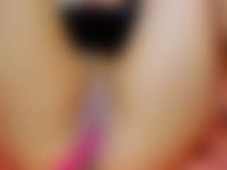celeste-bunny18's Live Sex Cam Show
