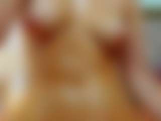 celeste-bunny18's Live Sex Cam Show