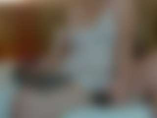 charlotte-13x's Live Sex Cam Show