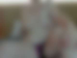 charlotte-13x's Live Sex Cam Show