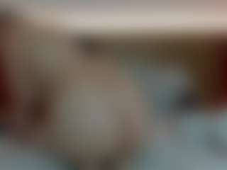 charlotte-13x's Live Sex Cam Show