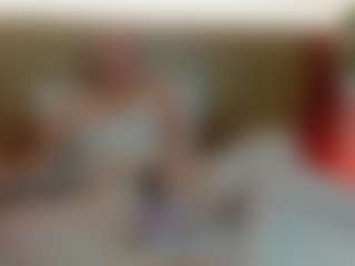 charlotte-13x's Live Sex Cam Show