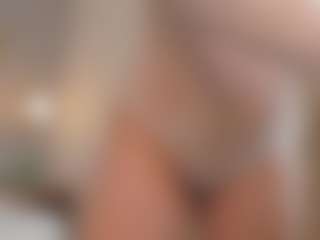Live cam show with charlotte-13x - Mature on CamwithHer