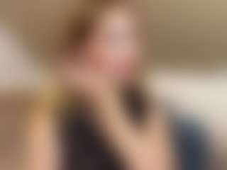 Live cam show with Melissa - Gray Eyes on livesuperchat.net