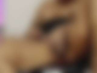 Catherinebrowm's Live Sex Cam Show
