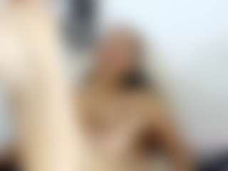 Live cam show with Catherinebrowm - BBW Middle Aged on liverealitysex.com