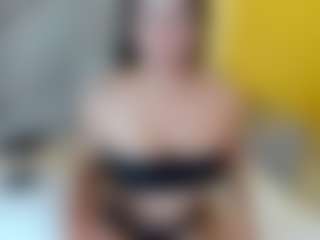 CRYSTALFOX26's Live Sex Cam Show