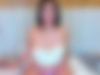 CRYSTALFOX26's Live Sex Cam Show