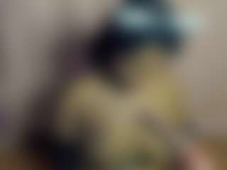 Cutteslutty's Live Sex Cam Show