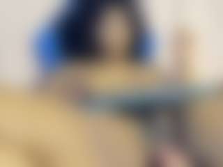 Live cam show with Cutteslutty - Hairy Pussy on livesuperchat.net