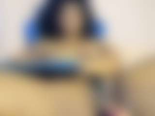 Cutteslutty's Live Sex Cam Show
