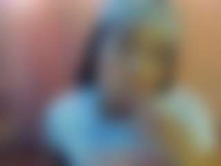 Live cam show with Cutteslutty - Ebony Blowjob on Camsoda