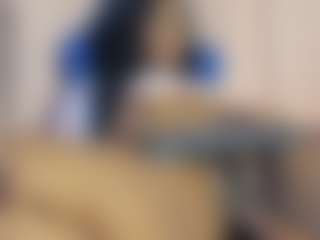 Live cam show with Cutteslutty - Gagging on Hubzter Live