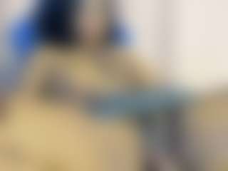 Live cam show with Cutteslutty - Gagging on Cam Slut