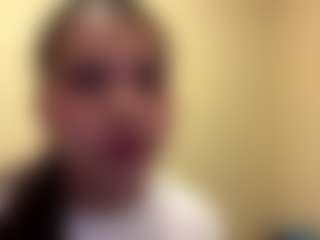 Live cam show with CythiaKiel - Camel Toe on Sweet Sext